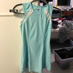 Nike did-fit top. Fits a 12/14 year old